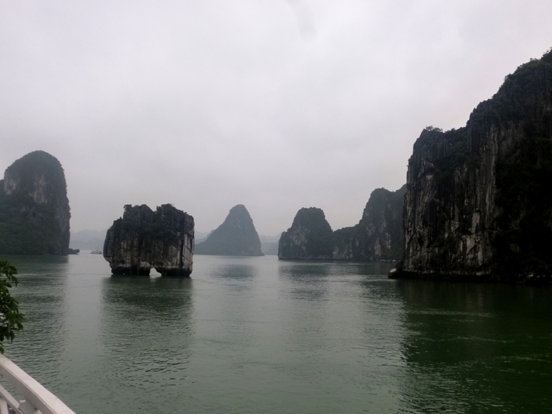 halong bay, best scenery ever, vietnam