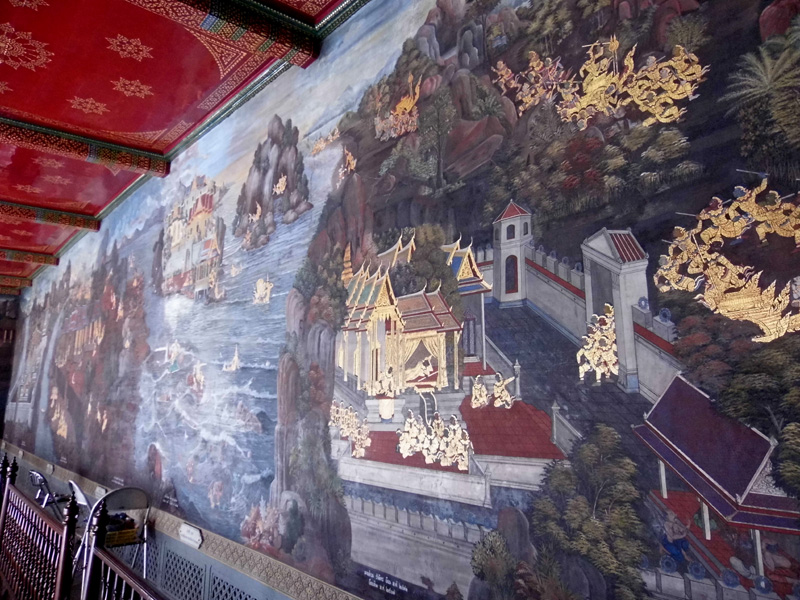 The wall paintings... understated but SO intricate and each part tells a story. I found it strangely fascinating.