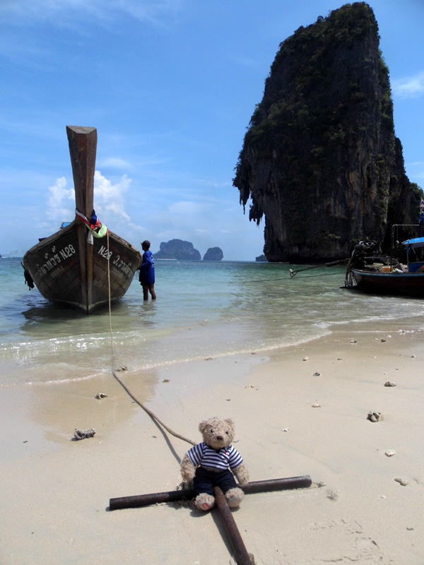 gulliver, phranang beach, railay, ao nang, thailand, longtail boat
