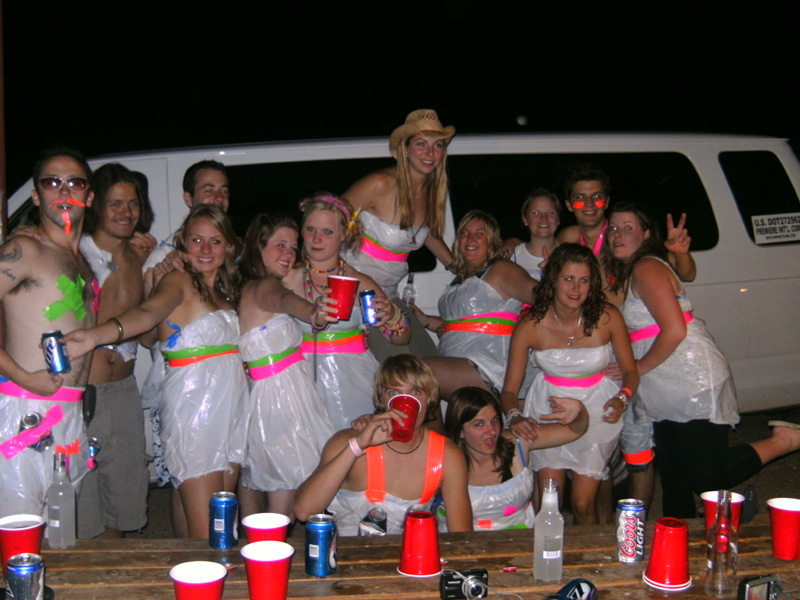 Bin bag party, ranch in Utah, USA