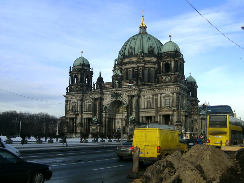 DIGITAL CAMERA