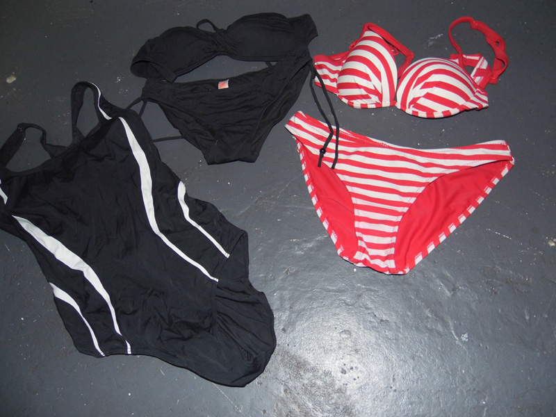 Packing list - swimwear, bikinis