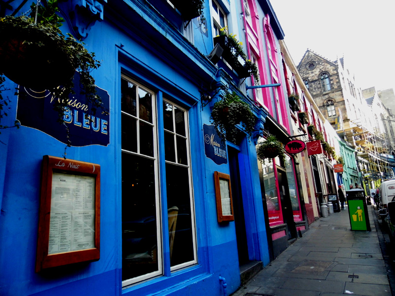 victoria street, grassmarket, old town edinburgh