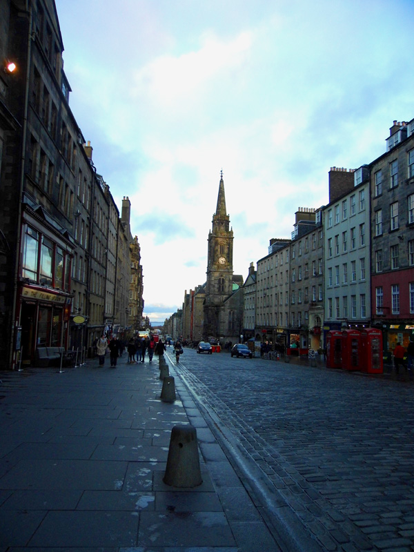 royal mile edinburgh church post boxes