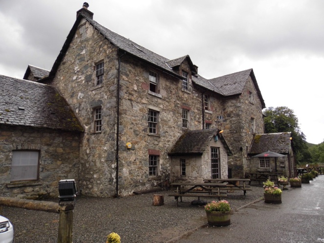 Drovers Inn, awesome 300-year-old pub in Loch Lomond, Scotland