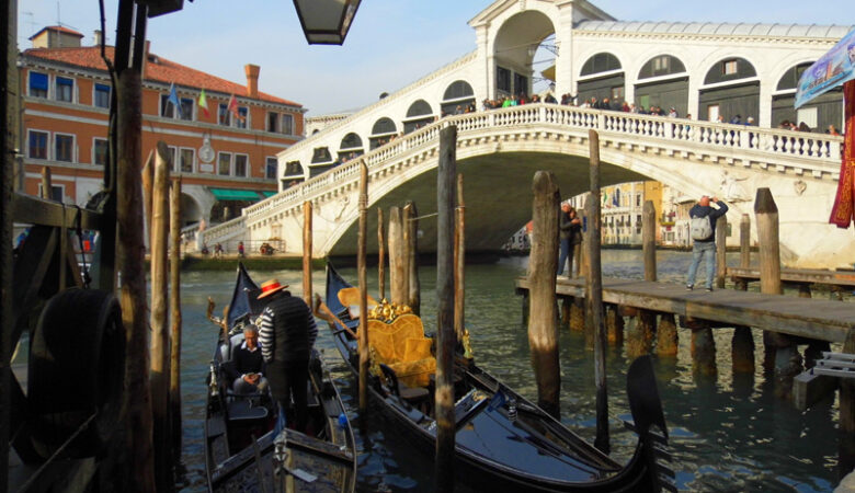 Rialto bridge, Grand Canal, Venice, Italy