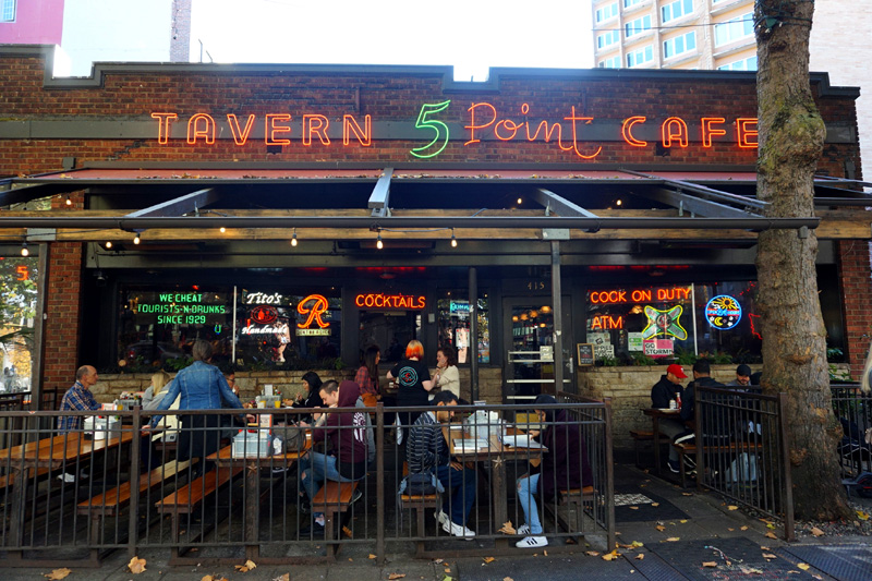 The 5 Point Cafe, Seattle, USA