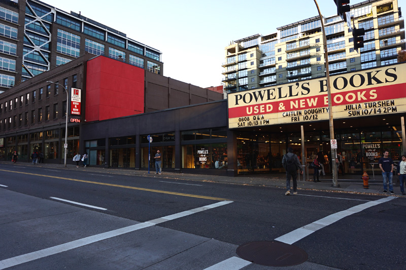 Powell's City Of Books, Portland, Oregon