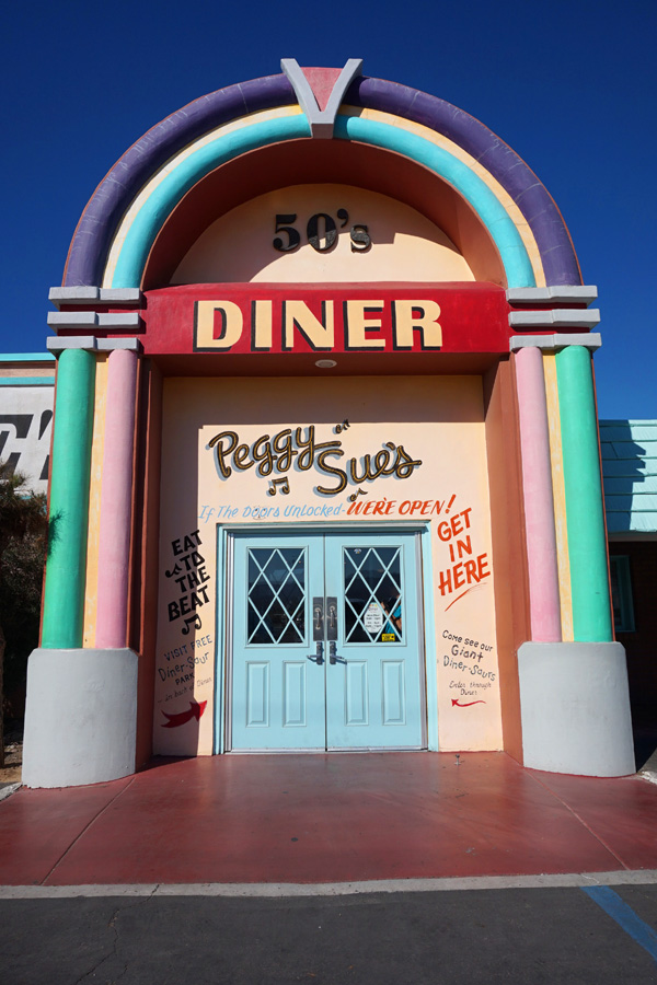 Peggy Sue's 50s Diner, Barstow, California, USA