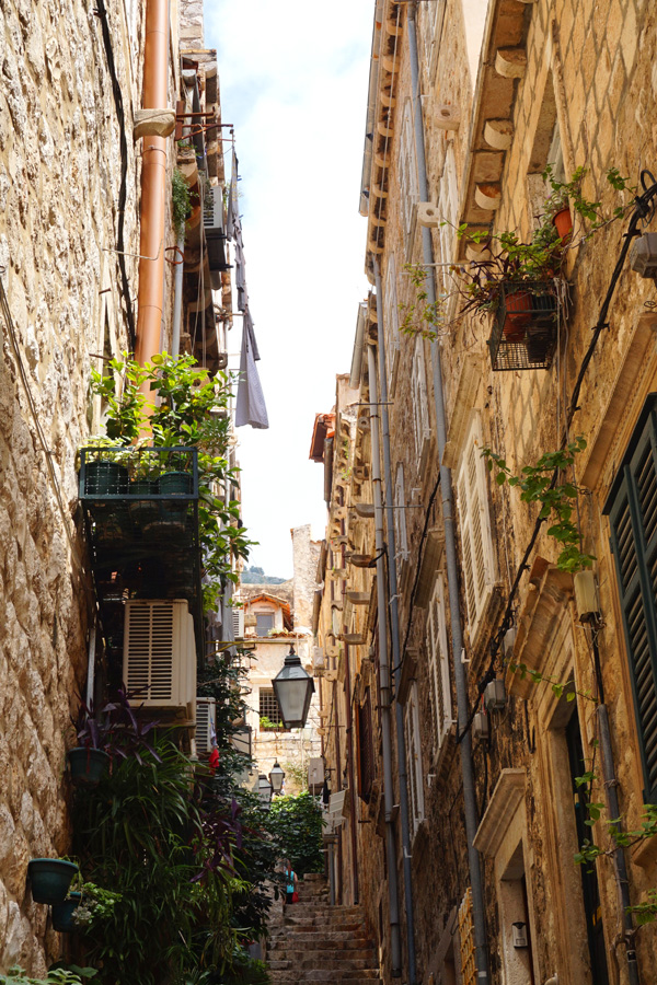 Alley way, Dubrovnik, Croatia