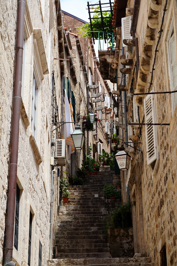 Alley way, Dubrovnik, Croatia