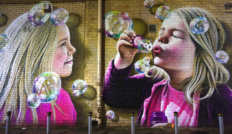 Bubbles street art, Glasgow, Scotland