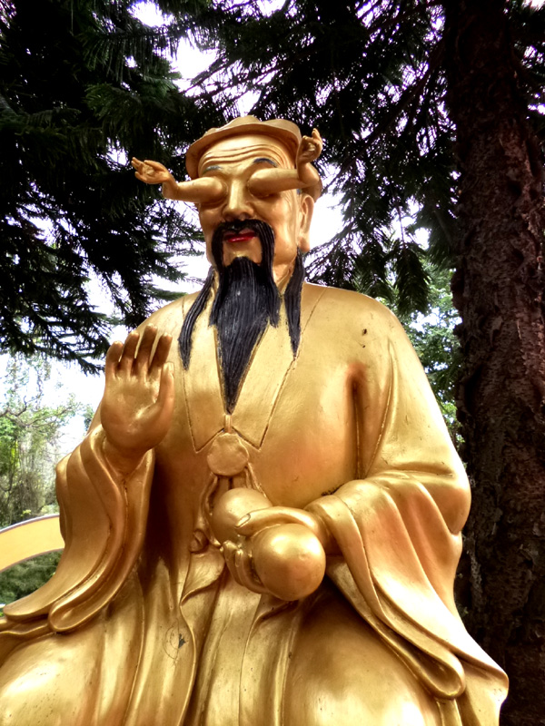 Ten Thousand Buddhas, Hong Kong