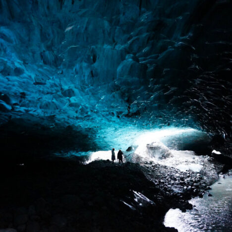 Planning & Packing For A Winter Iceland Trip