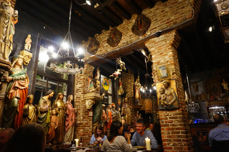 Dinner at Het Elfde Gebot, Antwerp, Belgium