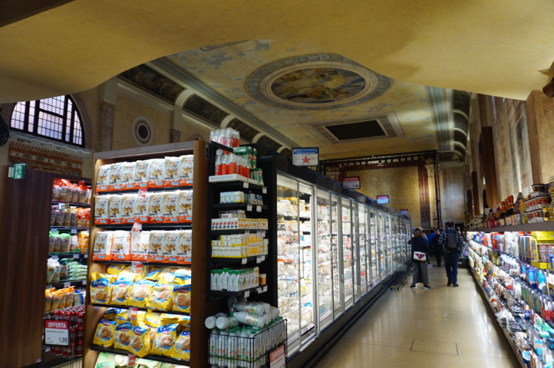 Teatro Italia Spar supermarket, Venice, Italy