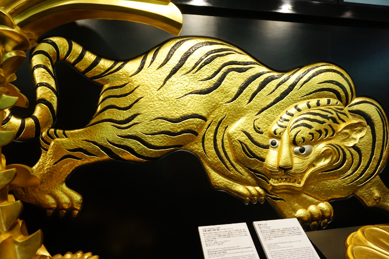 Tiger statue in Osaka Castle, Japan