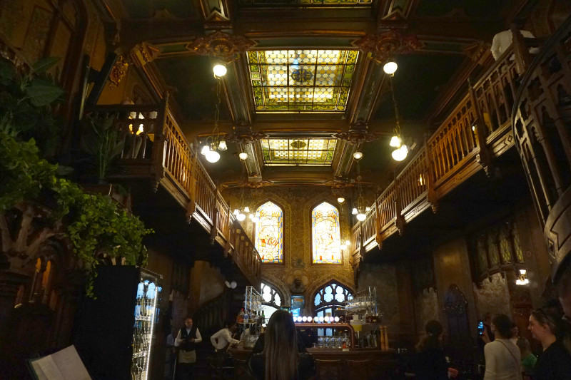 Caru'cu Bere restaurant, Bucharest, Romania