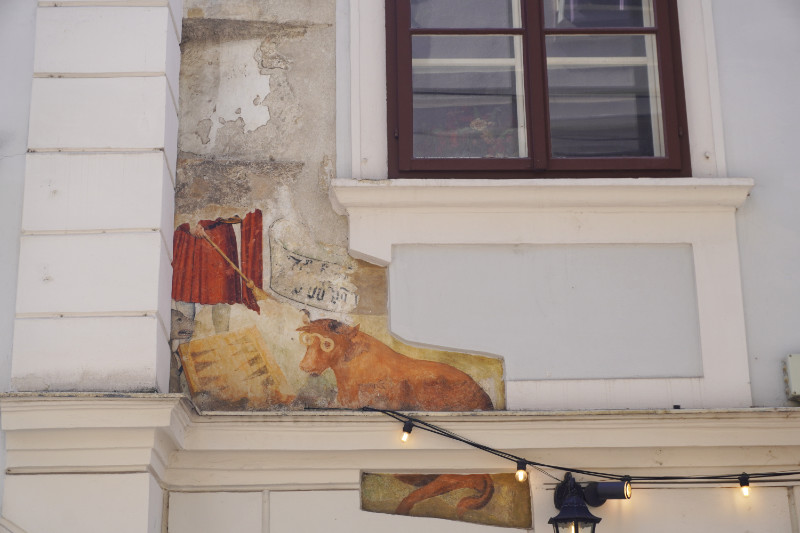 Backgammon cow & wolf mural, Vienna, Austria